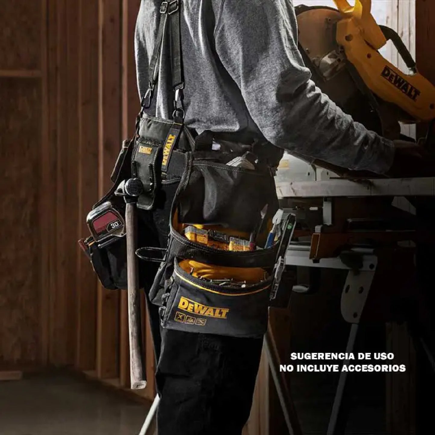 Cinturón Porta Herramientas con Tirantes y 25 Compartimentos DEWALT